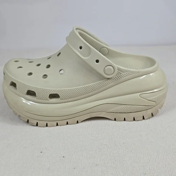 Crocs Platform Sandles/Clogs - Picture 2 of 10